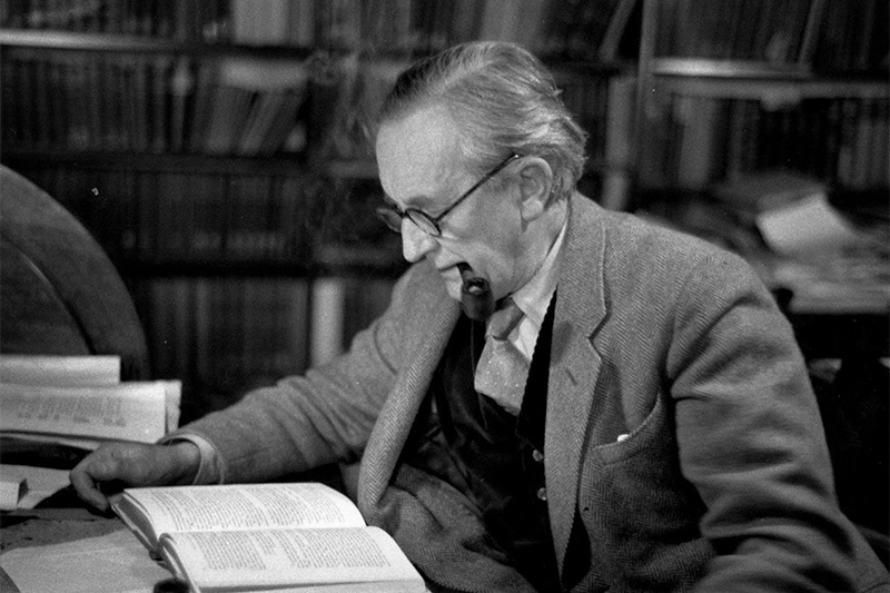 tolkien am lesen